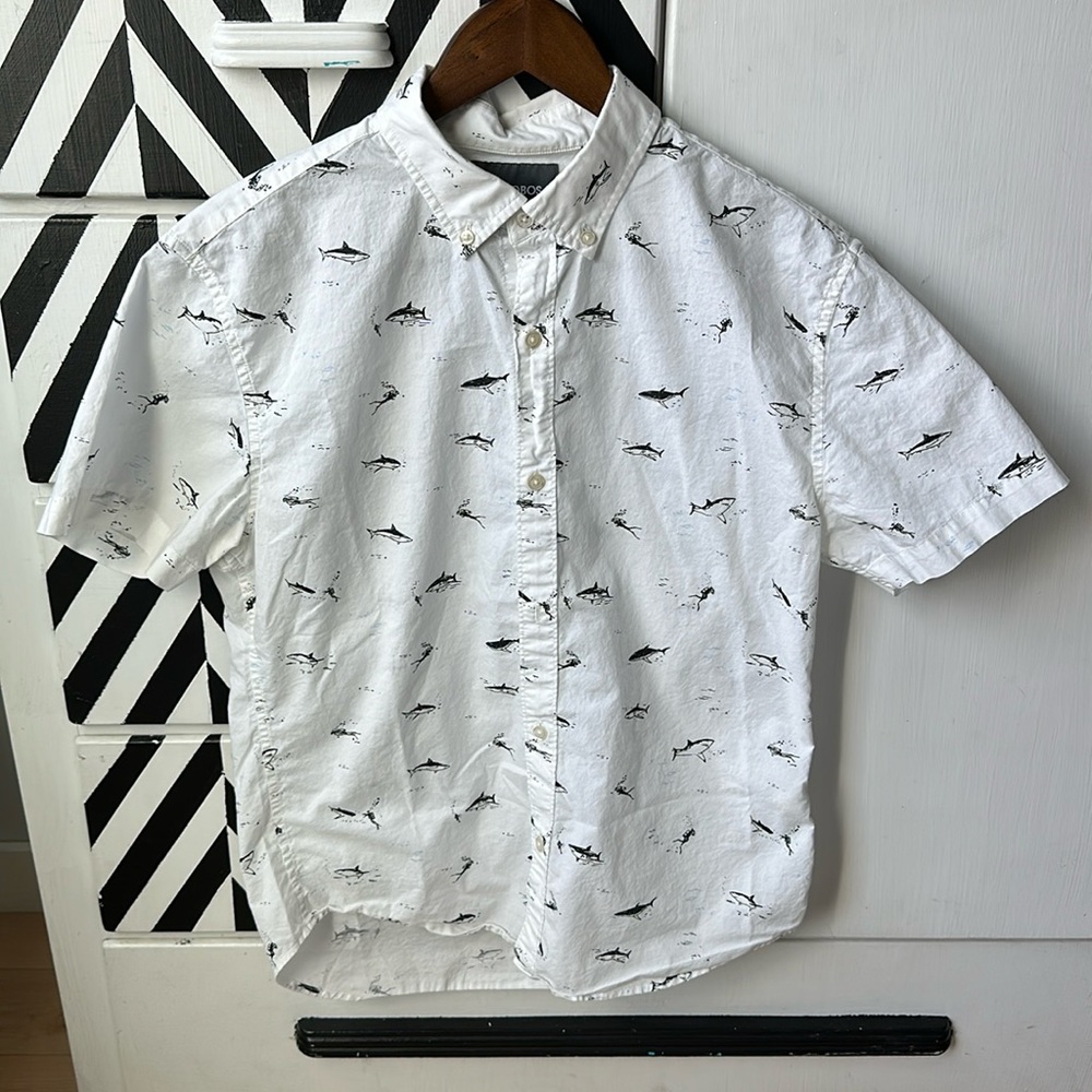 Bonobos short-sleeved patterned button used, size small, short